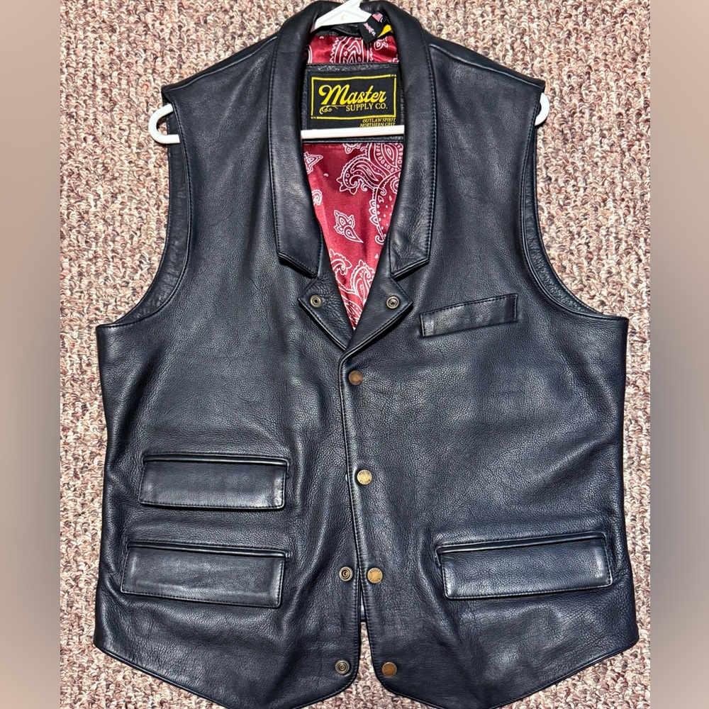 Master Supply Co. “Gunslinger Statesmen” Leather Vest | BLACK | Size L